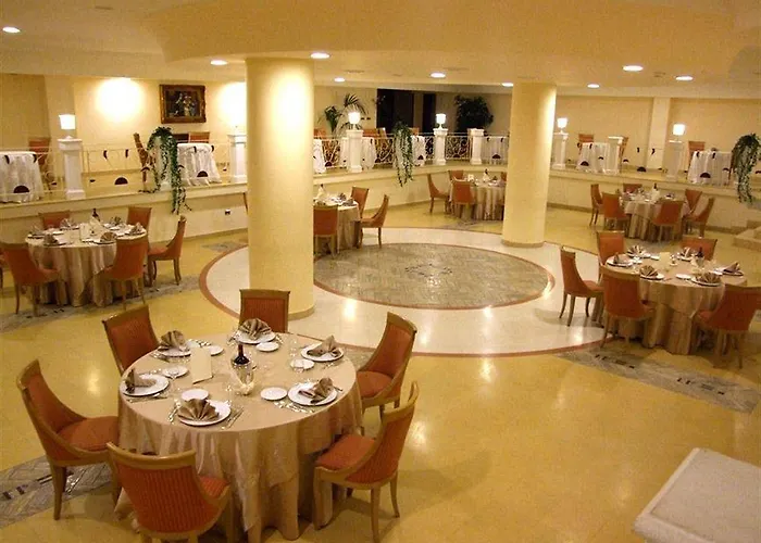 מלון Uliveto Principessa Park 4*